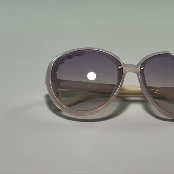 Chloe CE652S Oversized Round Sunglasses  display picture 3